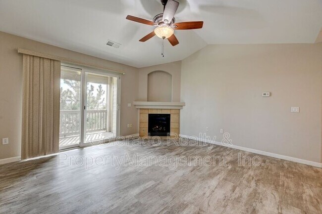 Foto del edificio - 23406 E 5th Pl