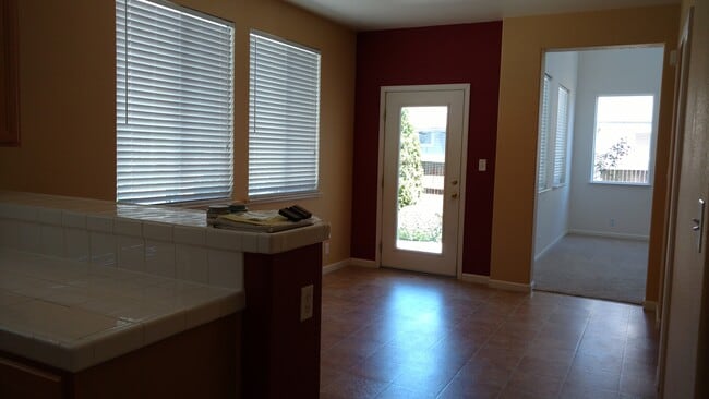 Foto del edificio - 3 Bedroom 2 bath 2 story home