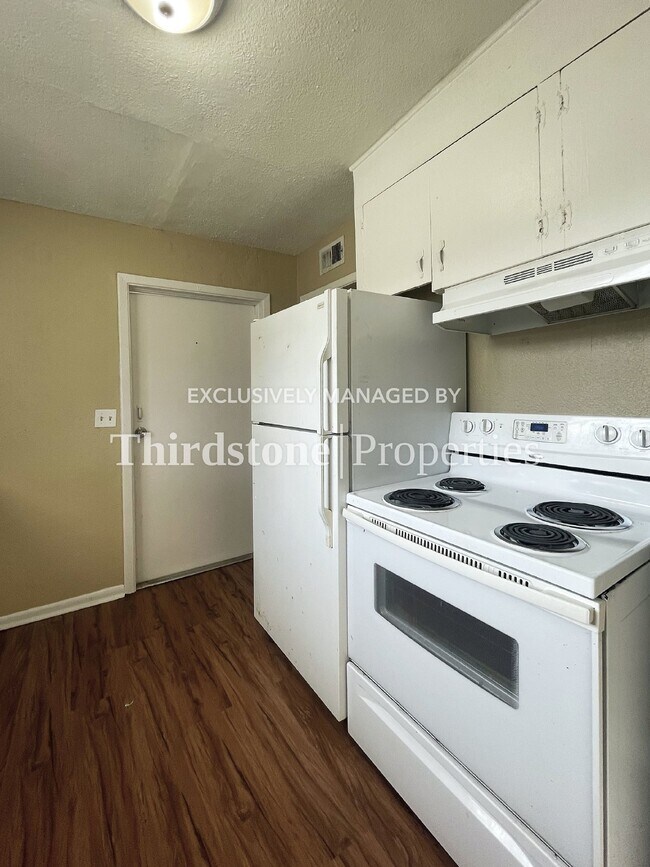 Foto del edificio - 1425 W 26TH Street, JACKSONVILLE, FL 32209