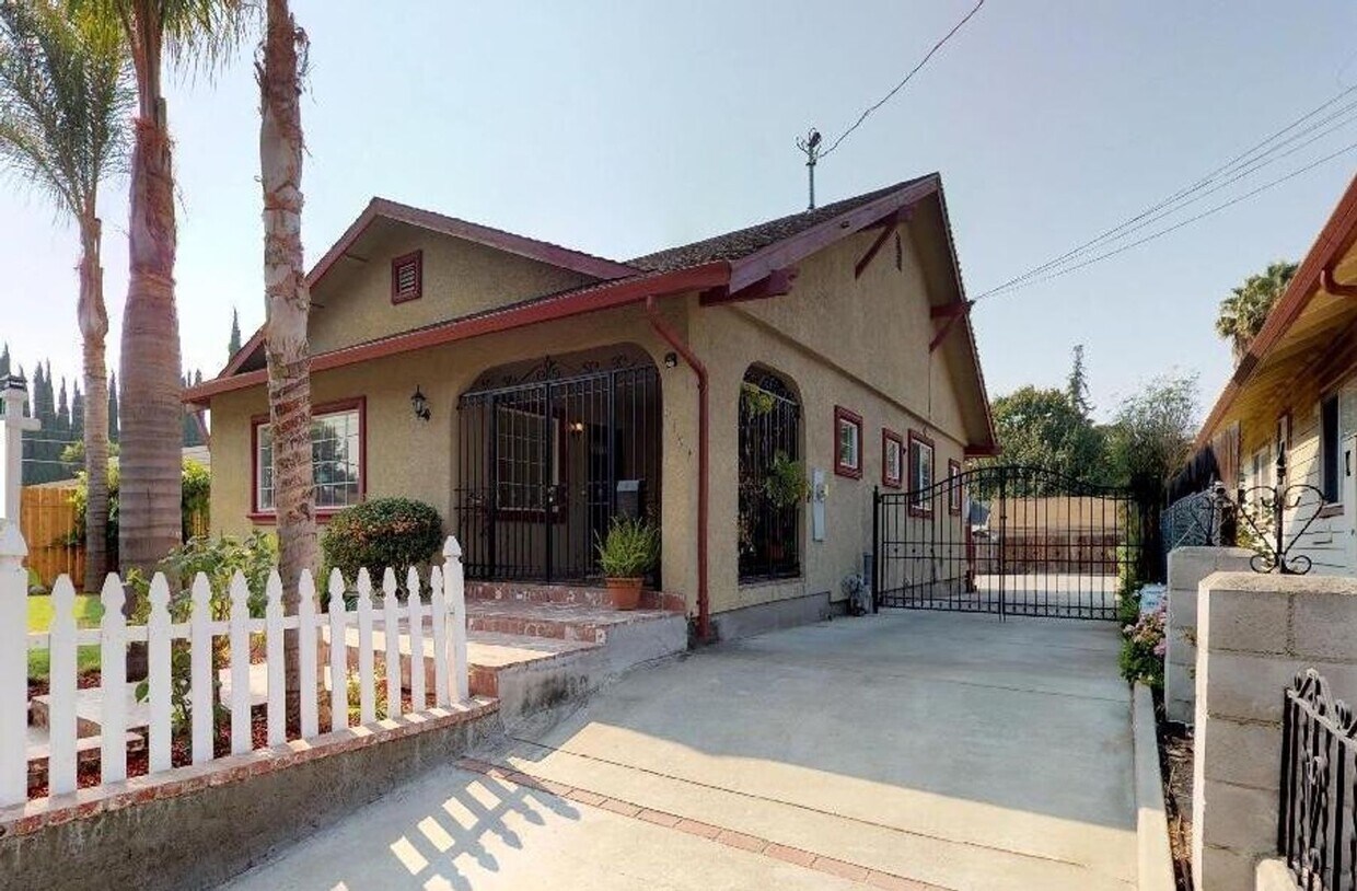 819 E Julian St, San Jose, CA 95112 House Rental in San Jose, CA