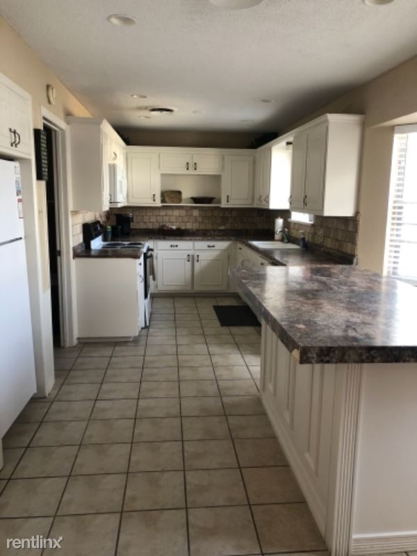 Foto del edificio - 3 br, 2 bath House - 3806 Neely Ave