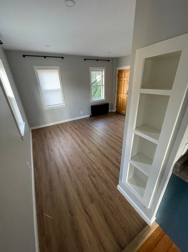 Living room - 884 River Ave