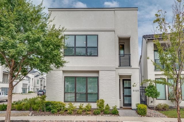 Building Photo - 6129 Echelon Way