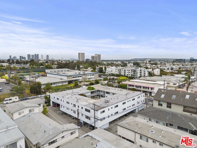 Foto del edificio - 1295 Federal Ave