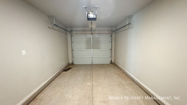 Foto del edificio - 2105 Kokomo Ave