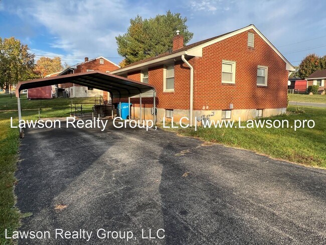 Foto del edificio - 3 br, 1 bath House - 521 Mapleton Ave., NE