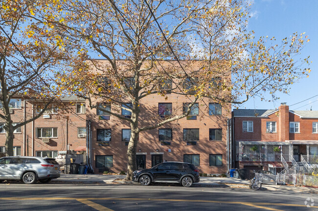 Building Photo - 3031 Bronxwood Ave