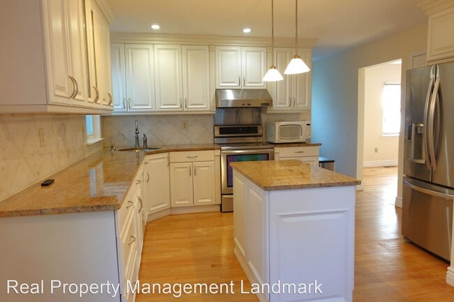 Building Photo - 3 br, 1.5 bath House - 32 Alder Drive