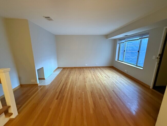 Foto del edificio - 744 W Gordon Terrace