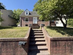 Building Photo - 126 Forest Ave