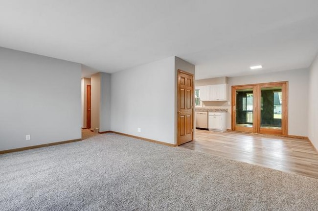 Building Photo - 2040 Blueberry Ln