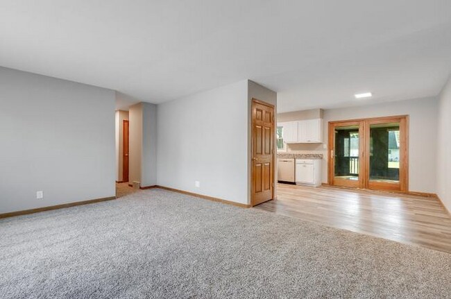 Foto del edificio - 2040 Blueberry Ln