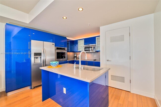 Foto del edificio - 3101 Bayshore Dr