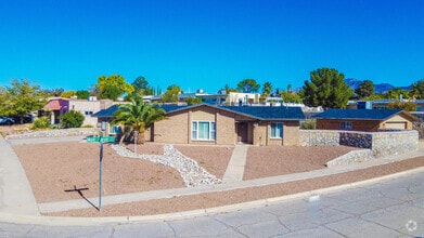 Building Photo - 816 Marimba Dr