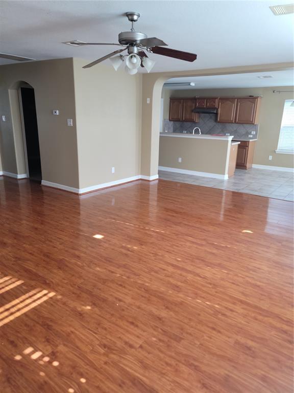 Foto del edificio - 9022 Creeks Gate Ct