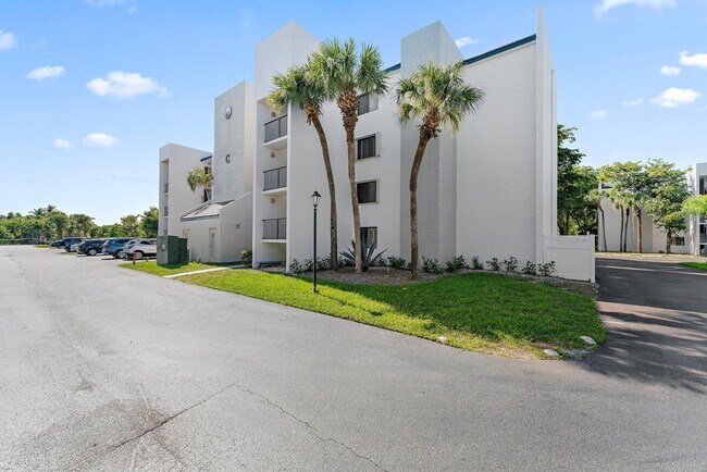 Building Photo - 1605 US-1