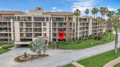 Building Photo - 910 Island Dr
