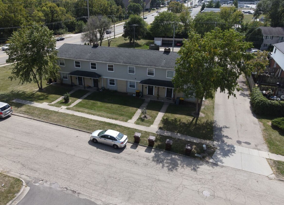 Primary Photo - Immaculate Updated 3 Bedroom with 1.5 Bath