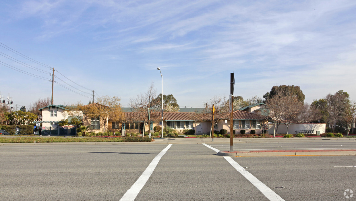 Building Photo - HomeSafe Santa Clara