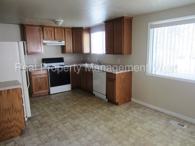 Foto del edificio - 1028 E North Union Ave