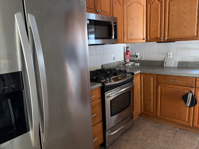 Foto del edificio - 4377 Pechin St