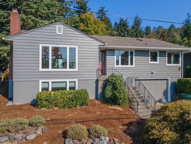 Foto del edificio - 2627 SW Hamilton Ct