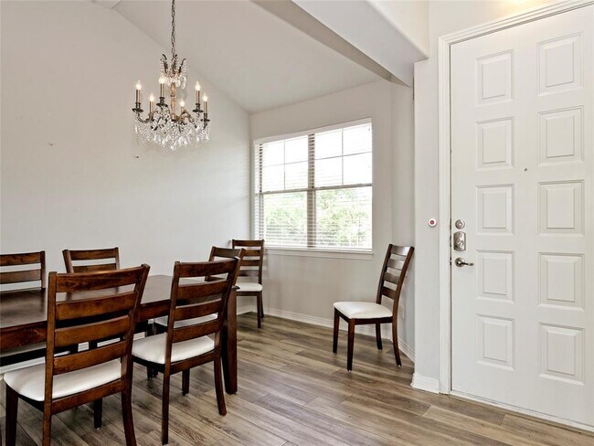 Foto del edificio - 4307 Eck Ln