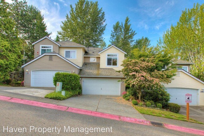 Building Photo - 2 br, 2.5 bath House - 405 S 47th St