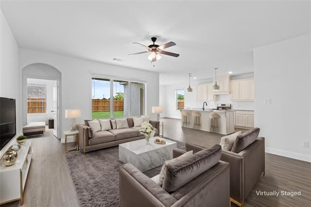 Building Photo - 2405 Peebles Ln