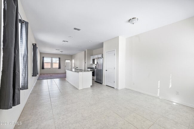 Building Photo - 2430 E Alonso Dr