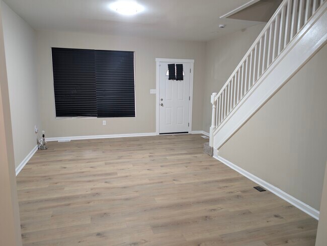 Foto del edificio - 4211 Sheldon Ave