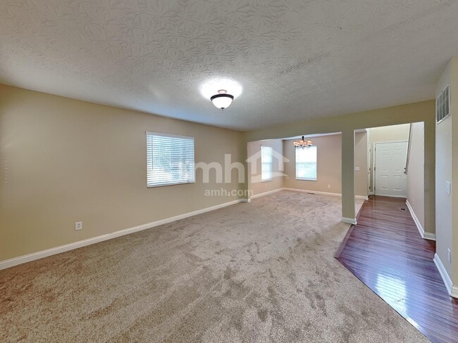 Building Photo - 3465 Winter Holly Dr