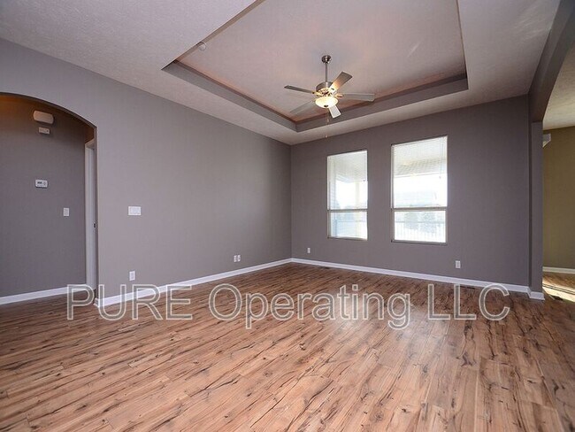 Foto del edificio - 16517 Heather St