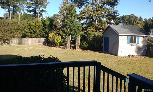 Building Photo - 402 Princess Anne Cir