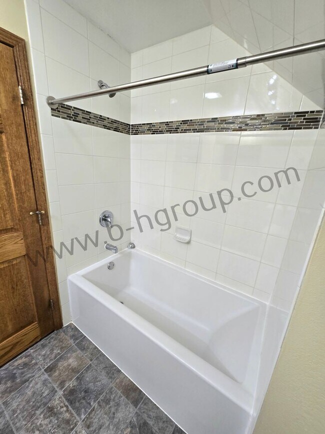 Foto del edificio - 4812 25th Ave