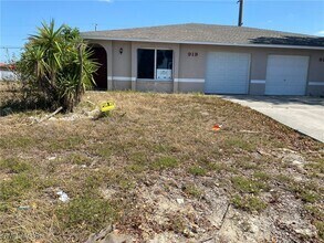 Building Photo - 919 Cape Coral Pkwy W