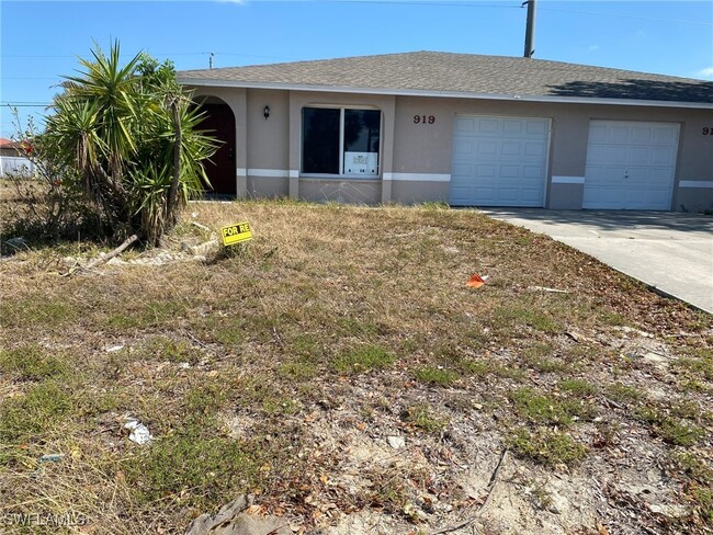 Foto del edificio - 919 Cape Coral Pkwy W