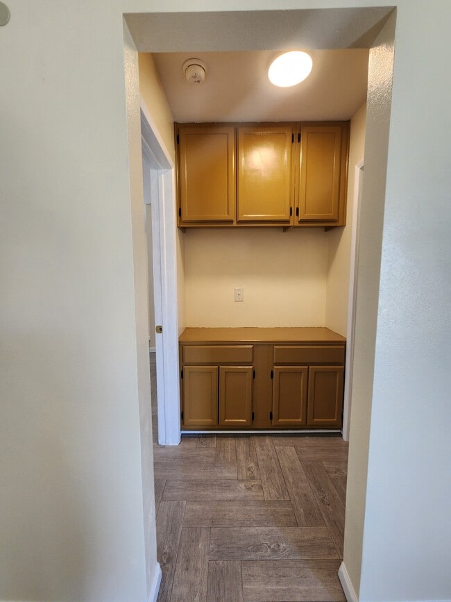 Building Photo - 1450 W 220th St