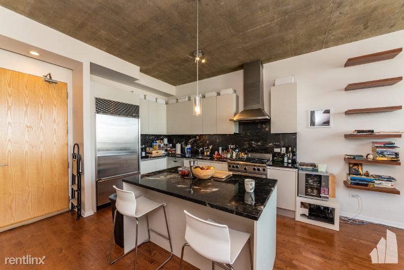 Foto principal - 644 N Orleans St