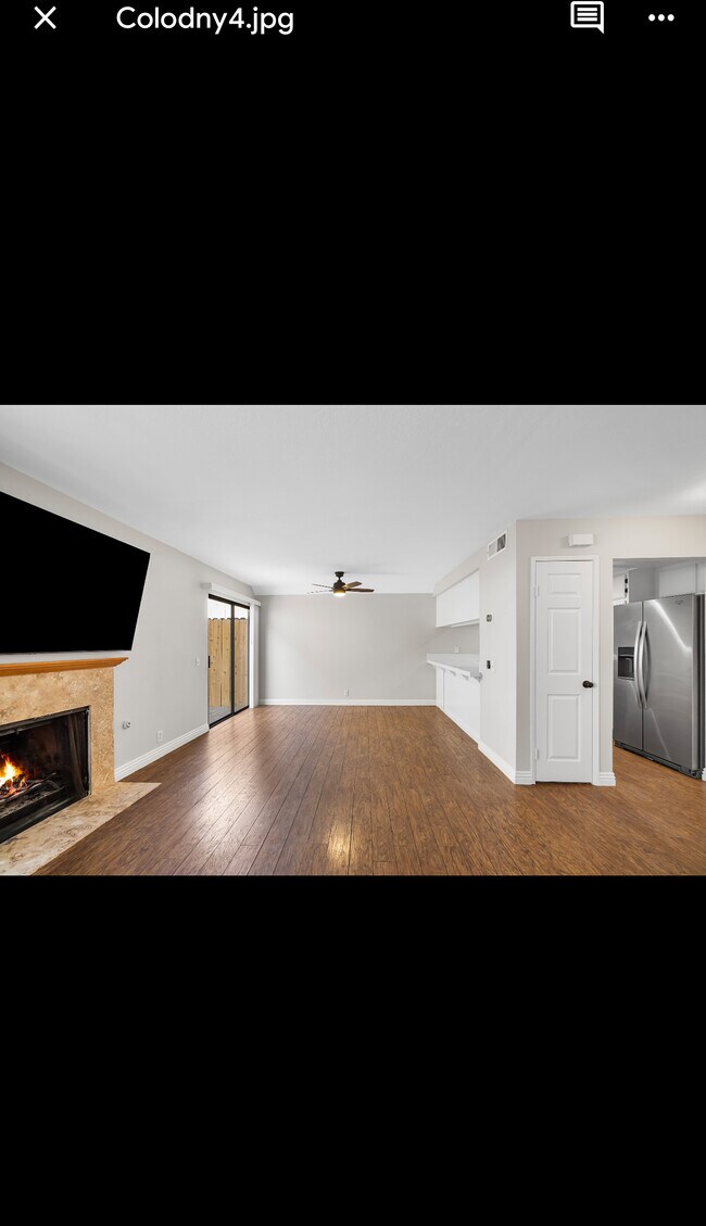 Foto del edificio - 5291 Colodny Dr