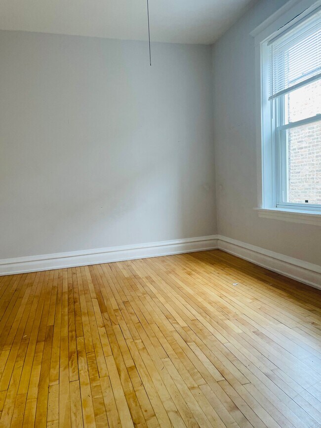Foto del edificio - 3928 N Mozart St