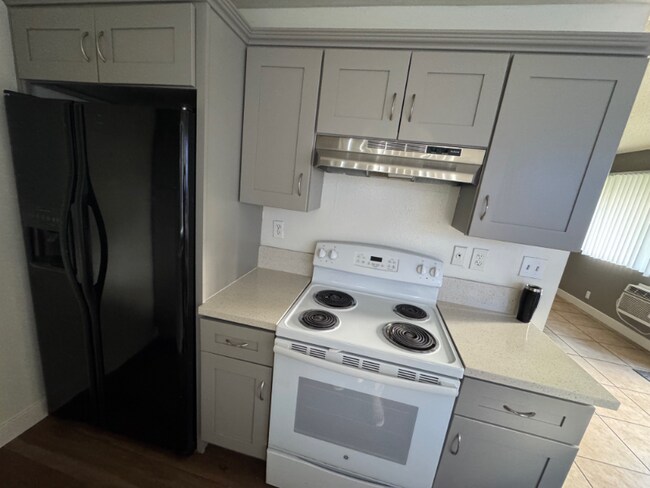 Foto del edificio - 23244 Orange Ave