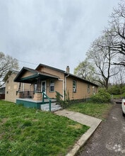 Building Photo - 1723 McArthur Ave