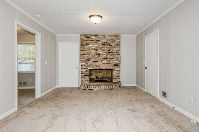 Building Photo - Pretty two-story 4BR 3BA Conyers now leasing!