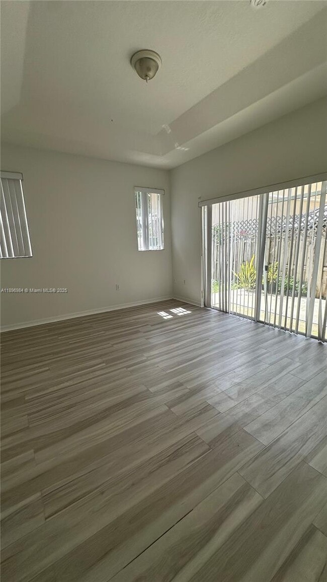 Foto del edificio - 4316 NW 113th Ct