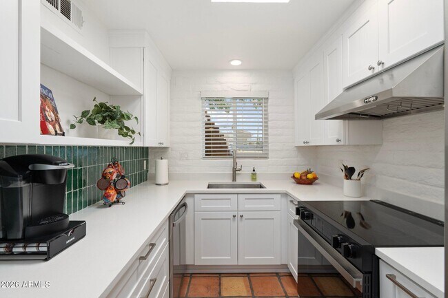 Foto del edificio - 3036 N 32nd St