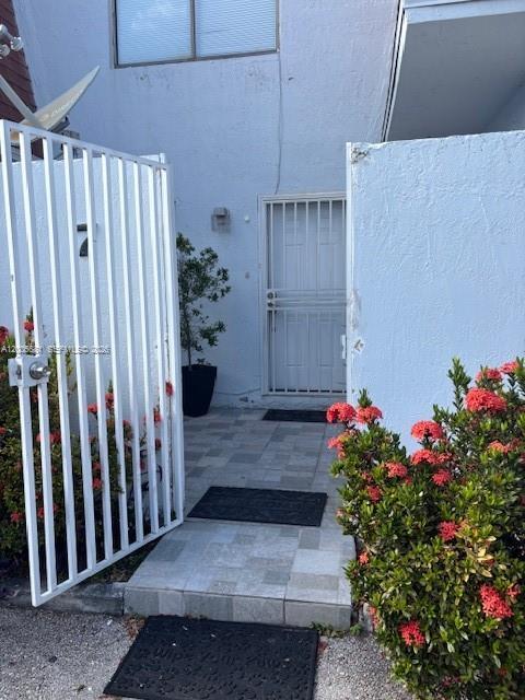 Foto del edificio - 10720 NW 7th St