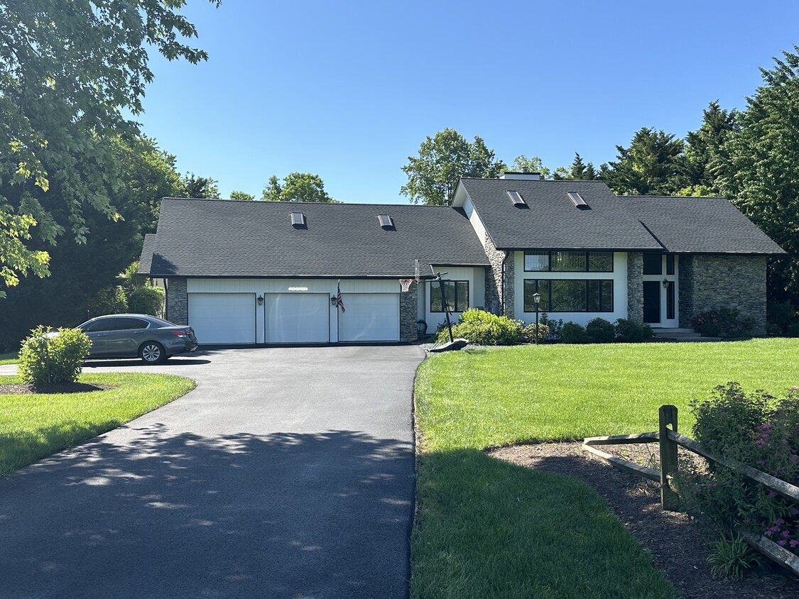 Foto principal - 1824 Pleasant Plains Rd