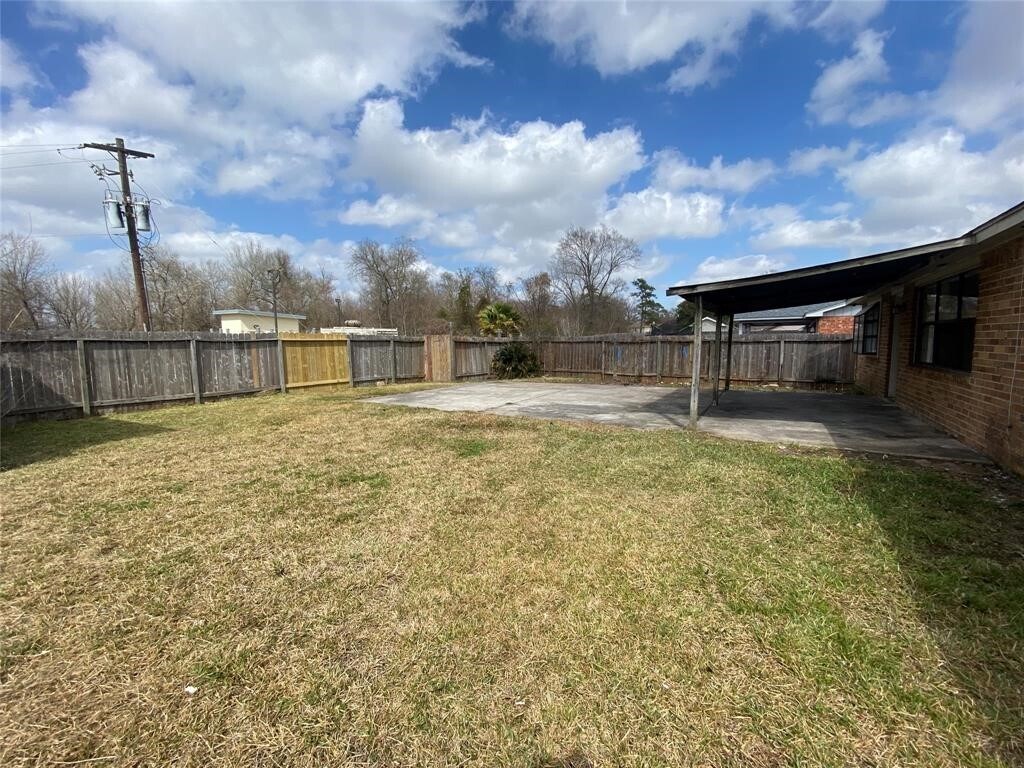 Building Photo - 943 Sterling Green Dr S