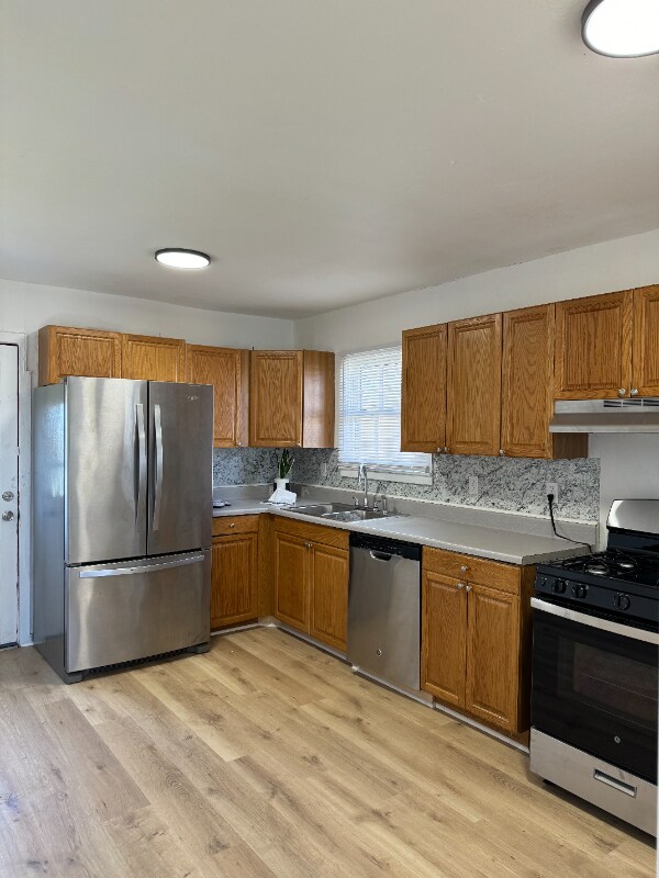 Foto del edificio - 4338 Cunningham Dr